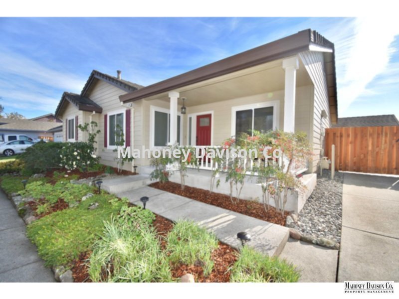 Primary Photo - 1696 Madeira Cir