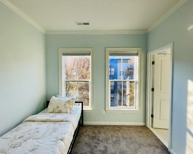 Foto principal - 5705 45th Ave