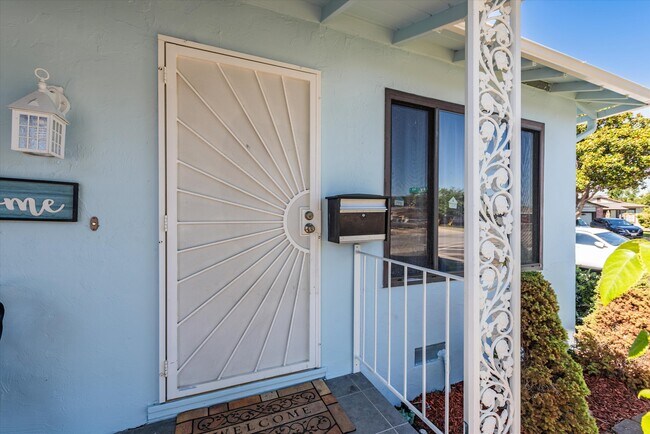 Foto del edificio - 2612 Cabrillo Ave