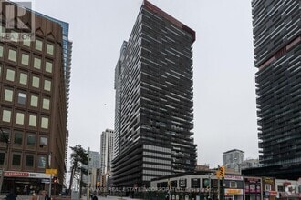 Building Photo - 15-1615 Roehampton Ave