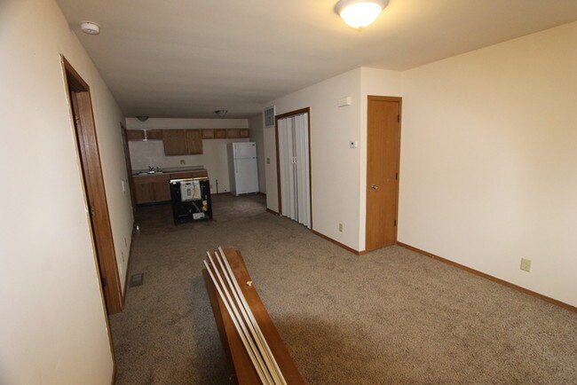 Building Photo - 518 E Illinois St