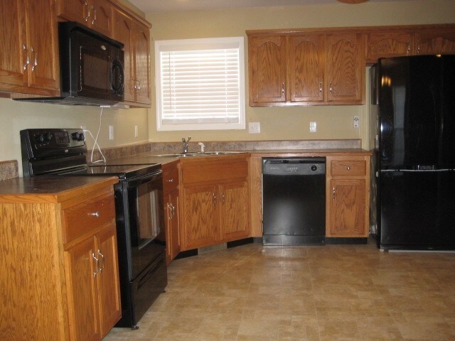 Building Photo - 3712 South Jot Drive