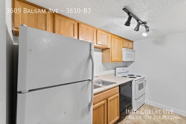 Foto del edificio - Move in Special: $300 off First Month's Rent!