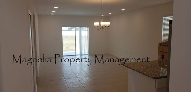 Foto del edificio - Dundee Station/Winter Haven_3 Bedroom 2 Bathroom