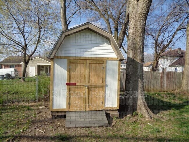 Foto del edificio - 1707 Church Ave