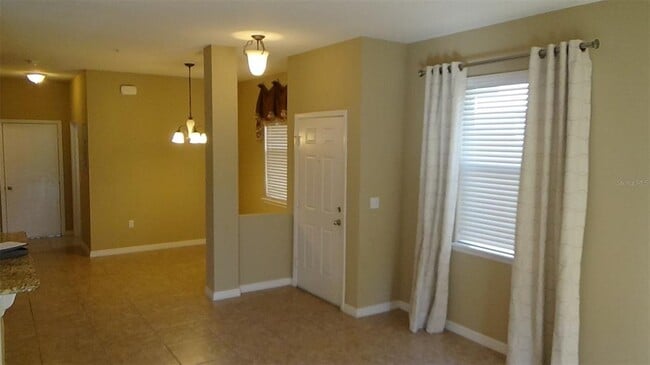 Building Photo - 1520 Scarlet Oak Loop