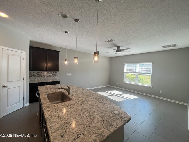 Foto del edificio - 3179 Chestnut Ridge Way