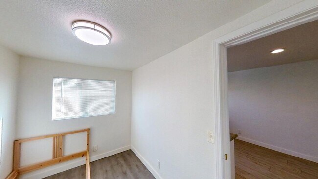 Foto del edificio - 26026 E 9th St