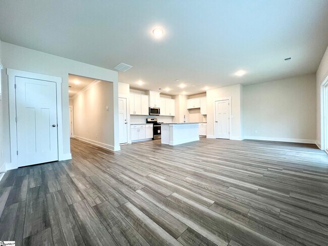 Building Photo - 203 Lanyard Ln