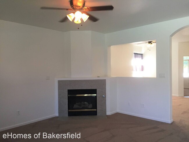 Building Photo - 3 br, 2 bath House - 11111 Vista Del Valle Dr