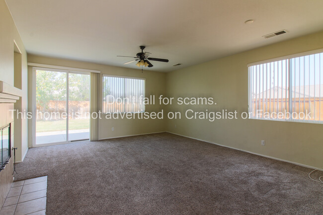 Building Photo - 11654 Maywood St