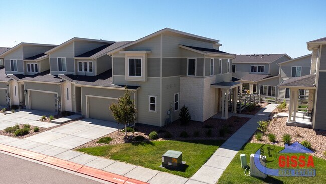 Photo - Beautiful, modern townhouse with primary b...