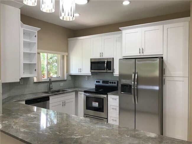 Foto del edificio - 5766 NW 127th Terrace
