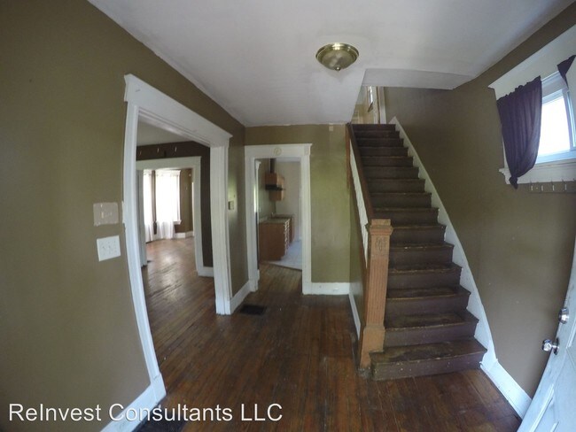 Foto del edificio - 5 br, 2 bath House - 3339 Bonaparte Ave.