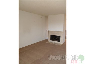 Building Photo - 12851 Caminito Del Canto