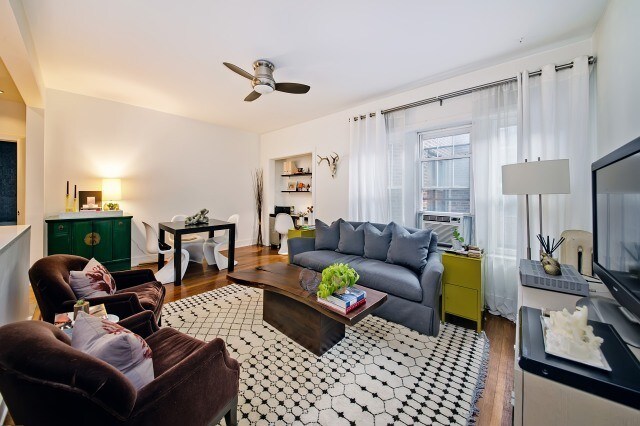 Foto del edificio - 529 W Brompton Ave