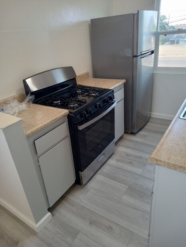 Building Photo - 7732 Chapman Ave