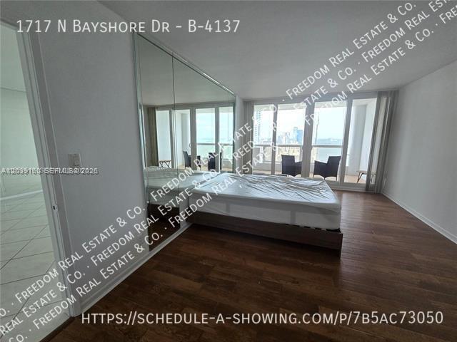 Building Photo - 1717 N Bayshore Dr