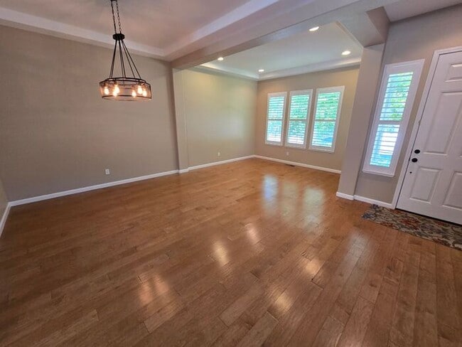 Building Photo - Spacious Modern Home in Spanish Springs