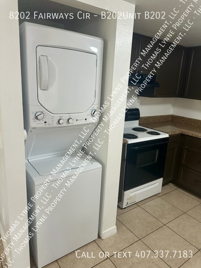 Building Photo - 8202 Fairways Cir