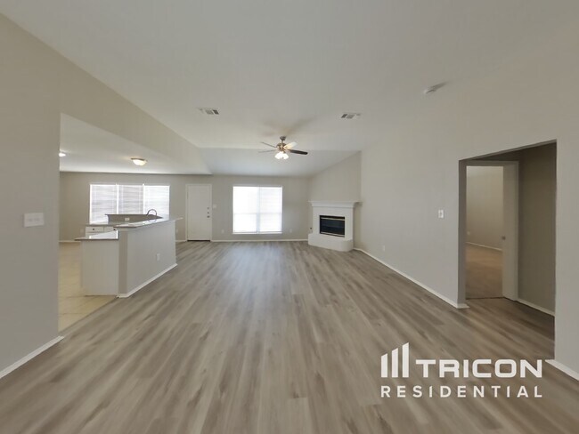 Building Photo - 7203 Fossil Hill Drive Arlington TX