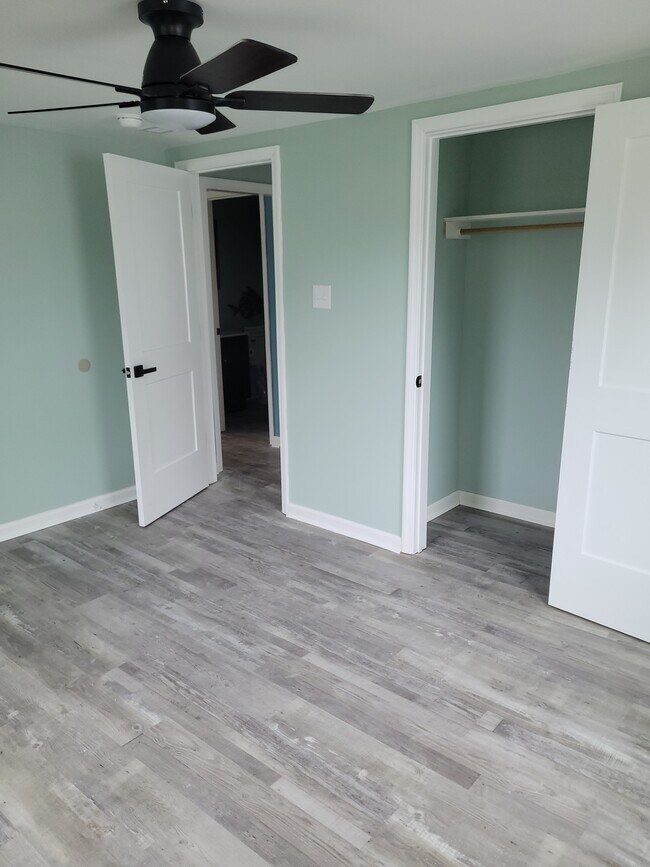 Foto del edificio - 232 Fulcher Landing Rd