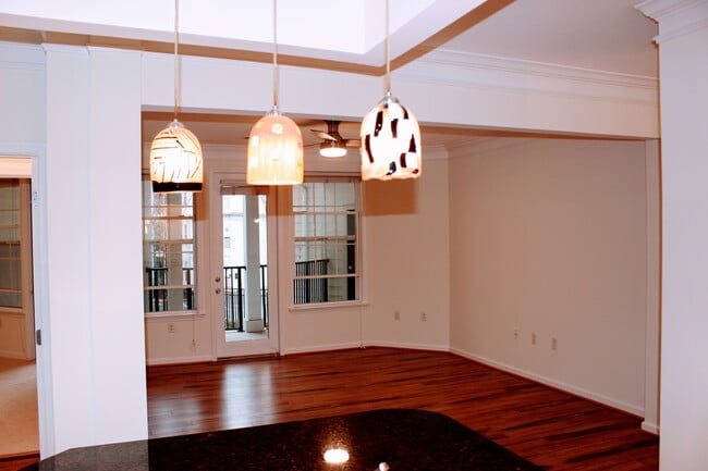 Building Photo - 23 Arch Pl