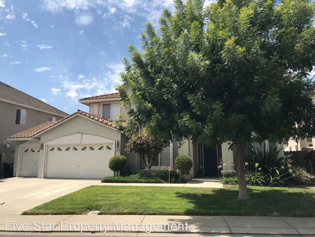 Building Photo - 4 br, 3 bath House - 4005 Corte Bella