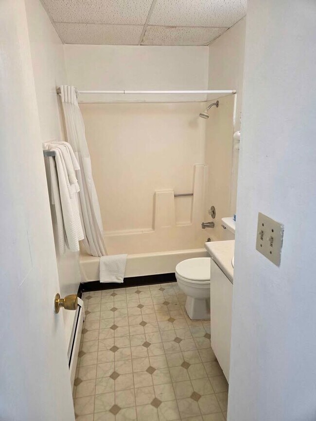 Foto del edificio - 1209 Country Ln