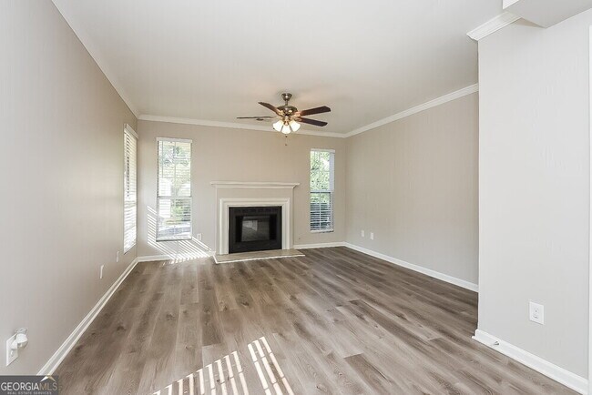 Foto del edificio - 860 Hampton Hill Ct