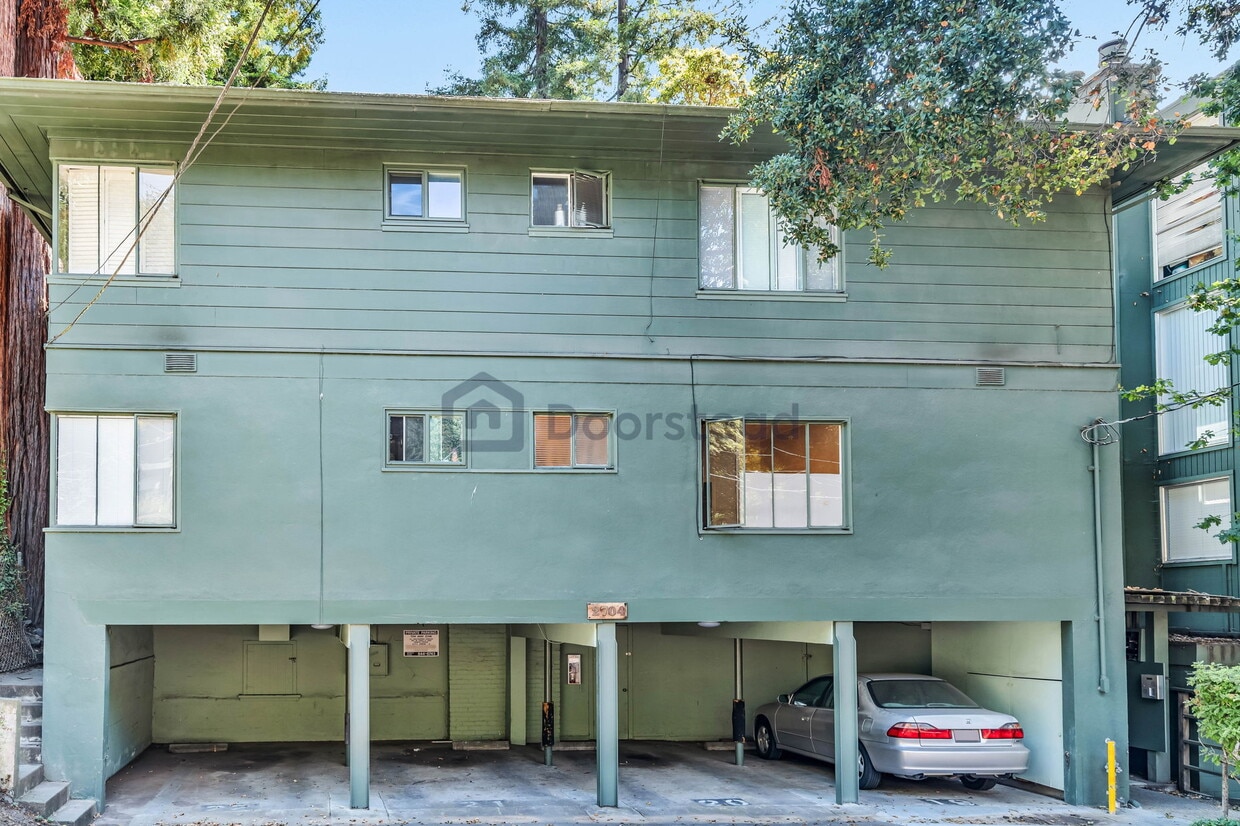 Primary Photo - 2704 Le Conte Ave