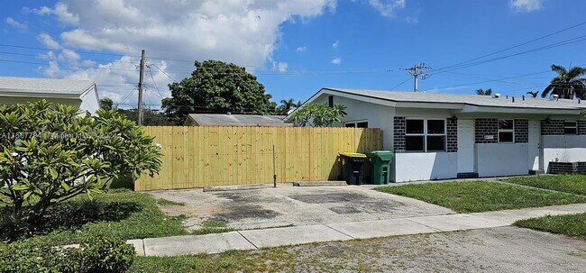 Building Photo - 41 SE 3rd Pl