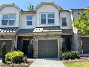 Building Photo - 248 Ellsworth Manor Dr