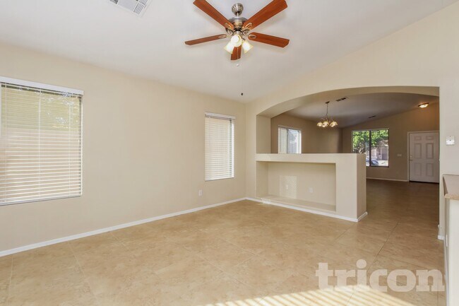 Foto del edificio - 10571 W Crimson Ln