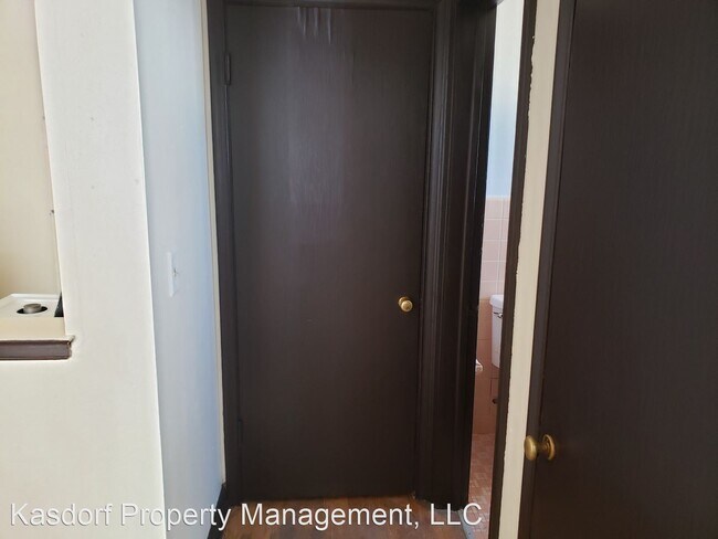 Foto del edificio - 4136 N Green Bay Ave