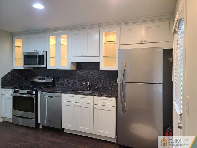 Building Photo - 267 Central Ave