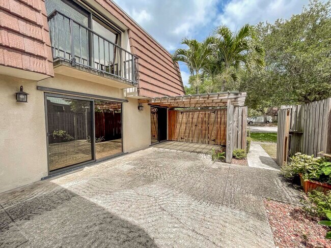 Foto del edificio - 317 3rd Ln