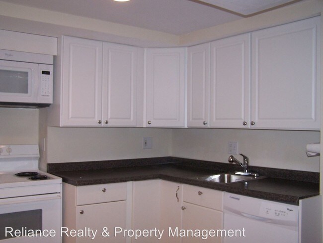 Foto del edificio - 1 br, 1 bath House - 13610 Floris Street - LL