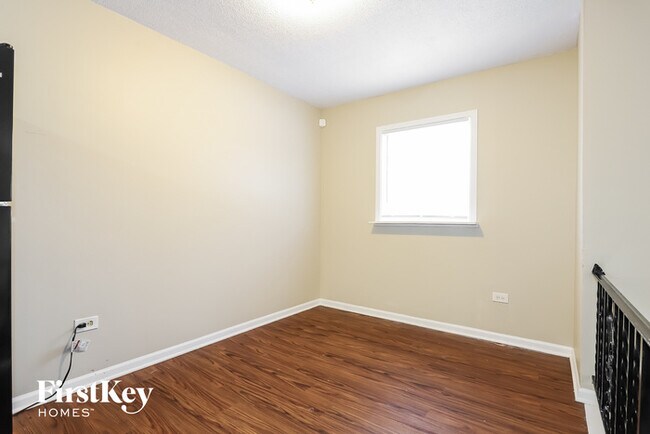 Building Photo - 520 Prospect Dr