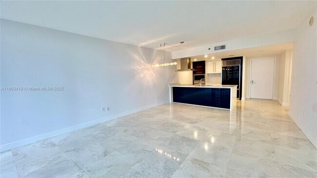 Foto del edificio - 465 Brickell Ave