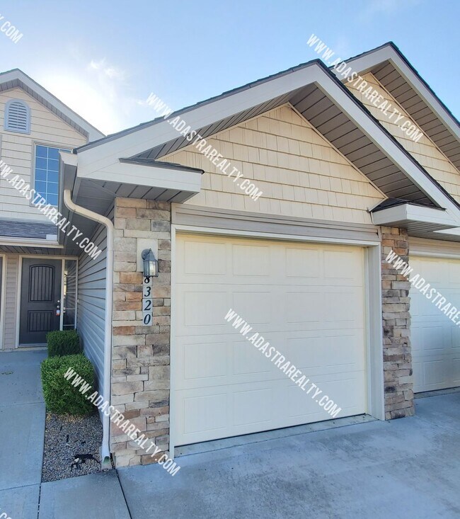 Building Photo - 8318 N Spruce Ave