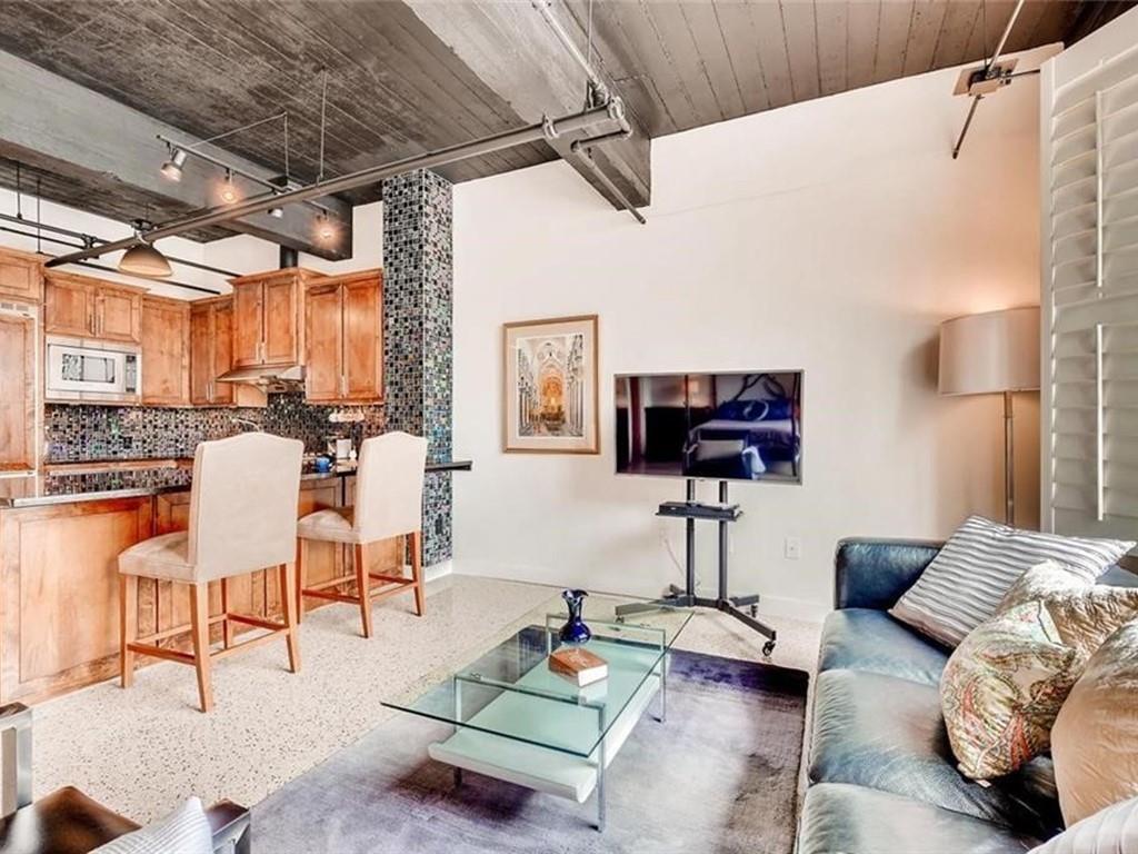 Foto principal - 710 Colorado St