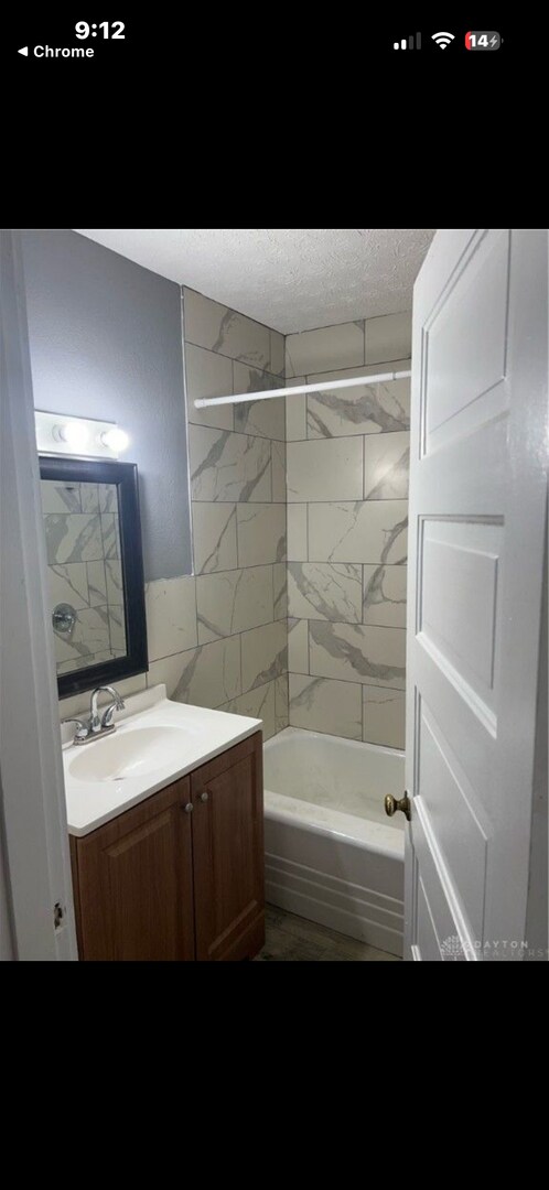 Building Photo - 1924 Woodlawn Ave