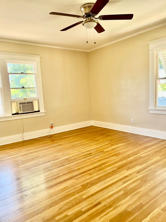 Building Photo - 6037 Friends Ave