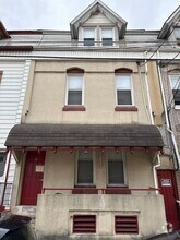Building Photo - 34 S Penn St