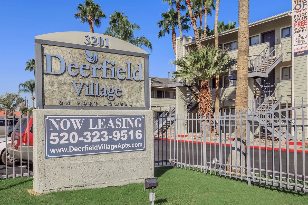 Deerfield Village on Fort Lowell Apartments in Tucson, AZ