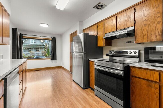 Building Photo - 2311 N Humboldt St