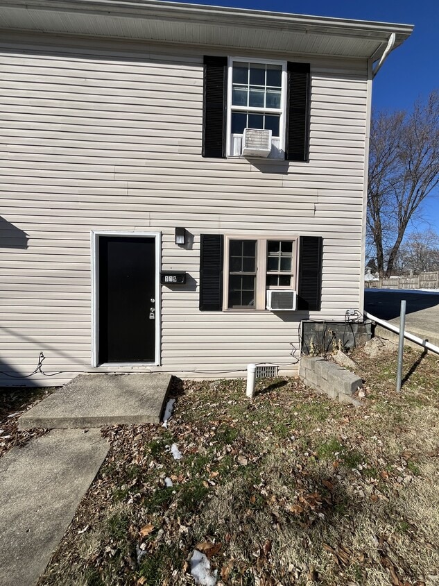 Foto principal - 119 S 8th St