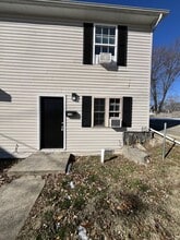 Building Photo - 119 S 8th St