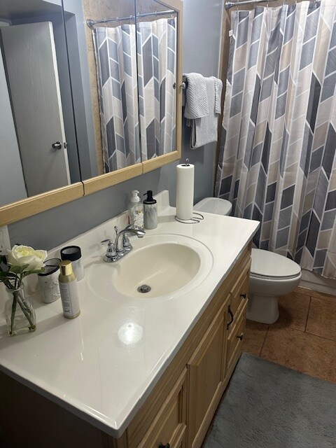 Building Photo - 6301 N Barcelona Ct